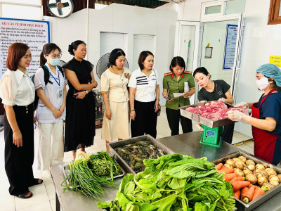 TRƯỜNG MẦM NON PHÚ LƯƠNG ĐÓN ĐOÀN KIỂM TRA AN TOÀN THỰC PHẨM