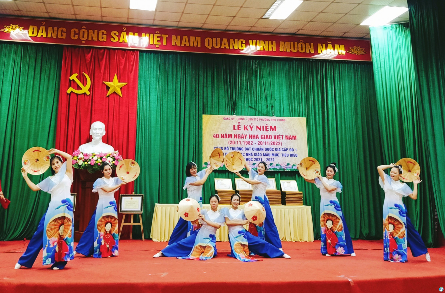 1 Tiết mục múa của các cô giáo trường MN Phú Lương